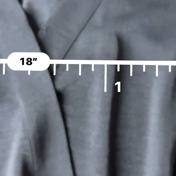 Nine West Long Sleeve Surplice Blouse with banded bottom. Size small- NEW! - Picture 12 of 12